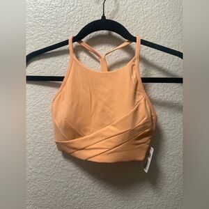 NWT lululemon sports bra size 4